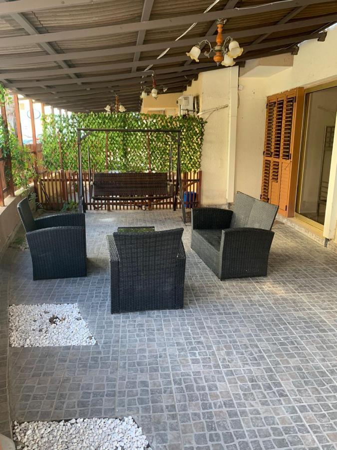 Ground Floor Apartment With Big Balcony ลาร์นาคา ภายนอก รูปภาพ